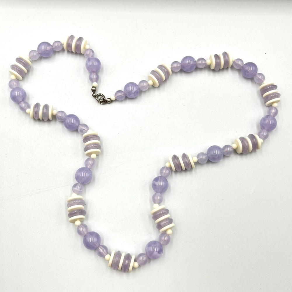 Vintage Retro Lavender Purple Glass & Cream Resin Beaded Strand Necklace 24" - Picture 3 of 9